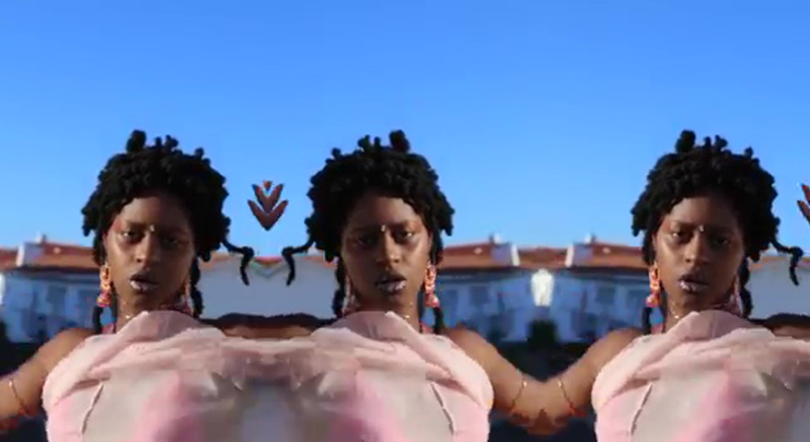 SMILE Ft. AMI YÈRÈWOLO & NIARIU - LES AMAZONES D'AFRIQUE (Vidéoclip 2019) 13 SMILE Ft. AMI YÈRÈWOLO & NIARIU - LES AMAZONES D'AFRIQUE (Vidéoclip 2019)