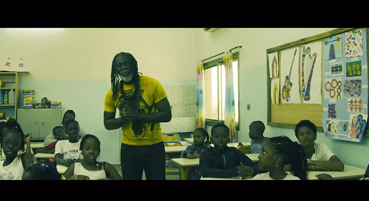 TIKEN JAH FAKOLY Ft. LES ANGELOTS - L'ENERGIE DES SANGS MÊLÉS (Vidéoclip 2020)